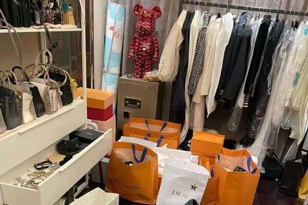 武冈市回收一线品牌衣服